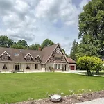 Nyaraló Pour 12 Face Au Chateau De Avec Jardin, Cheminee Et Equipements Pmr - Fr-1-585-38 Thillombois