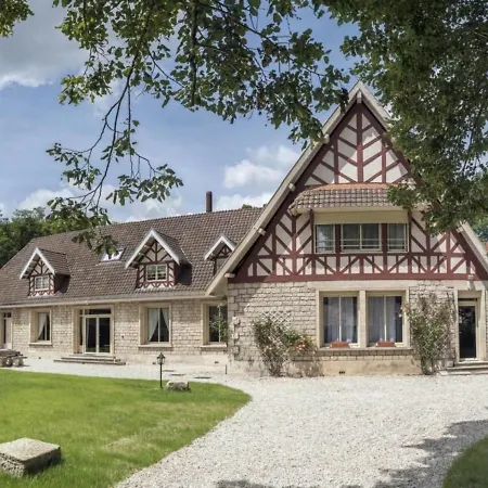 Pour 12 Face Au Chateau De Avec Jardin, Cheminee Et Equipements Pmr - Fr-1-585-38 Thillombois