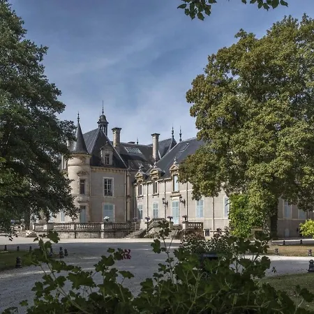 Pour 12 Face Au Chateau De Avec Jardin, Cheminee Et Equipements Pmr - Fr-1-585-38