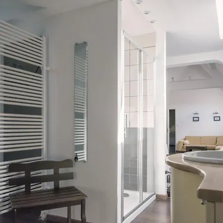 Pour 12 Face Au Chateau De Avec Jardin, Cheminee Et Equipements Pmr - Fr-1-585-38 * Thillombois