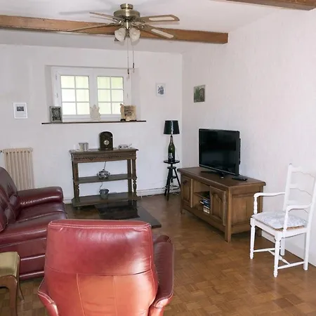 Casa vacanze Pour 12 Face Au Château De Avec Jardin, Cheminée Et équipements Pmr - Fr-1-585-38