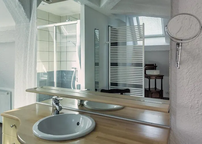 Prázdninový dům Pour 12 Face Au Chateau De Avec Jardin, Cheminee Et Equipements Pmr - Fr-1-585-38 *