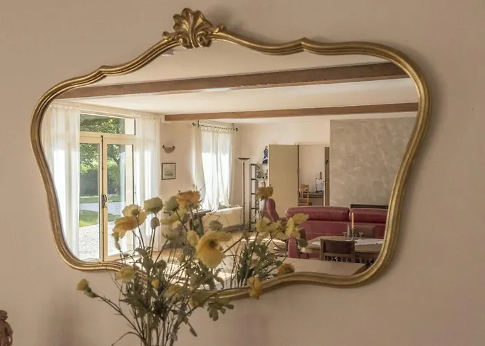 Hébergement de vacances Pour 12 Face Au Château De Avec Jardin, Cheminée Et équipements Pmr - Fr-1-585-38